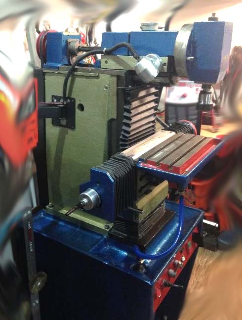 Загальний вигляд  широкоуніверсального фрезерного верстата 6А73П